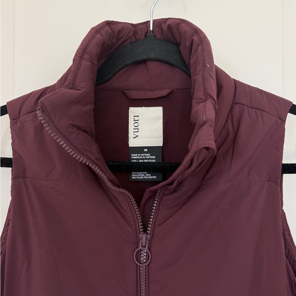 Vuori Canyon Insulated Vest - Picture 2 of 5